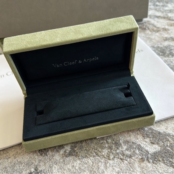 Van Cleef Arpels Green Bracelet Box - Picture 2 of 2